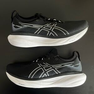 ASICS Nimbus 25 Men’s Size 9 2E